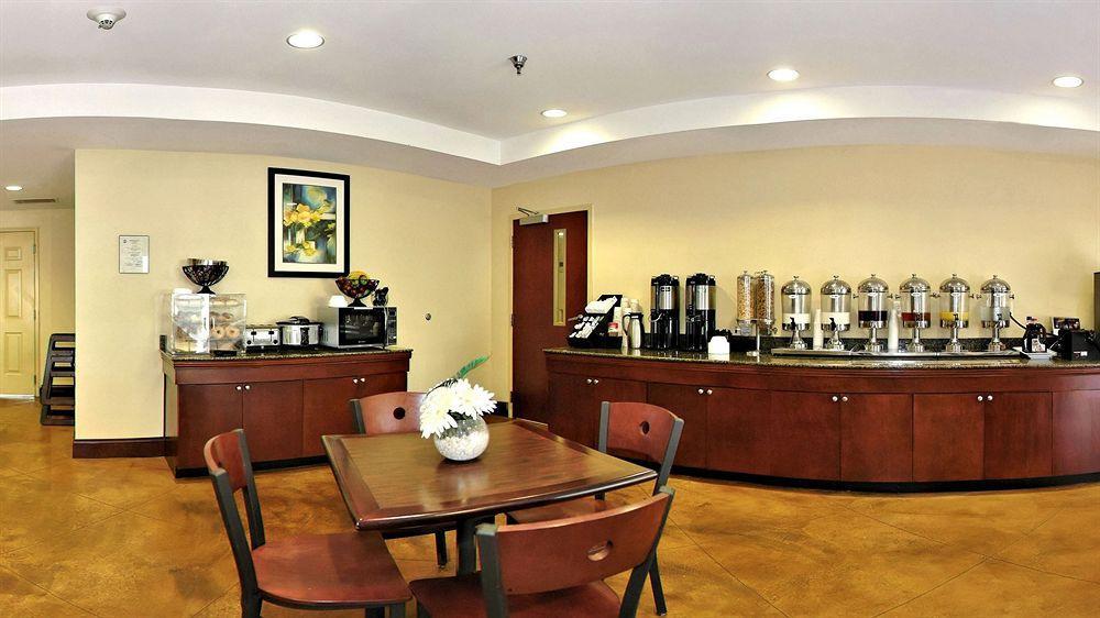 Best Western Plus Waynesboro Buitenkant foto